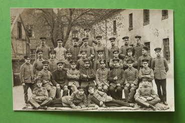 Ansichtskarte Foto AK Münster 1916 Soldaten Gruppenfoto Kaserne Schulterklappe Nr 29 und 159 Architektur NRW